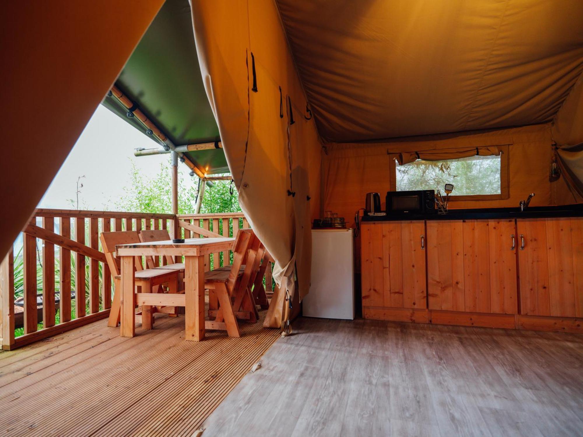 Sunset Retreats Safari Tent Ombersley Экстерьер фото